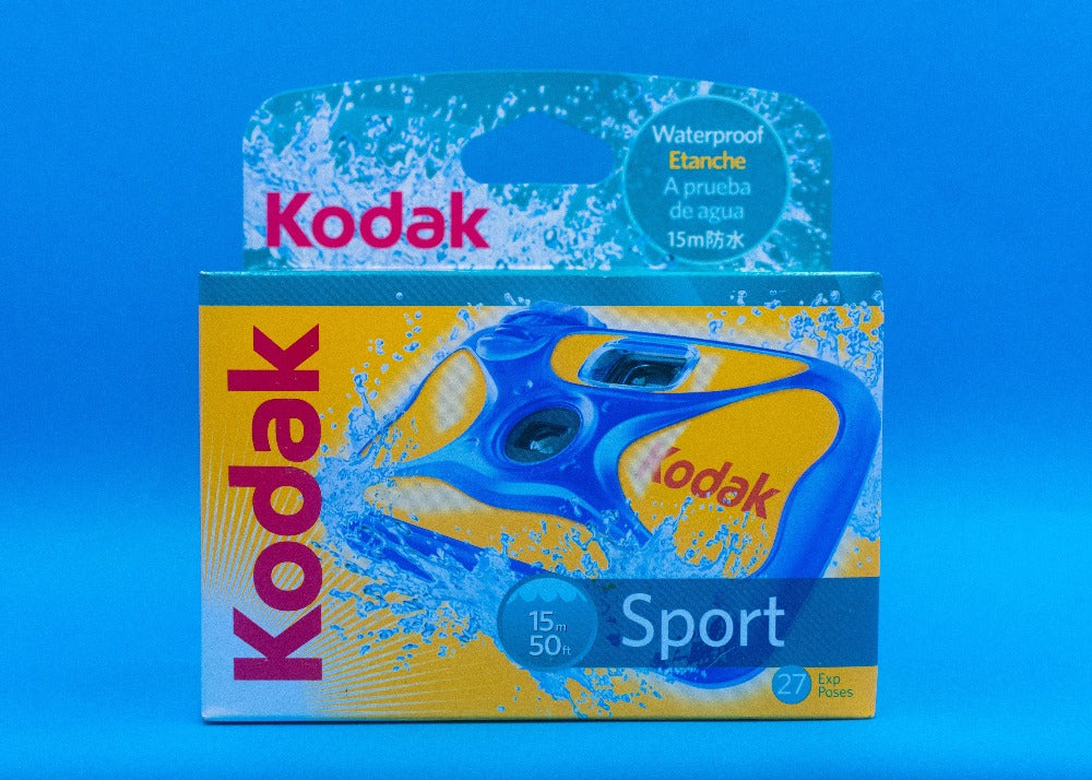  Kodak Cámara deportiva desechable, exposición 27, resistente al  agua hasta 50 pies (descontinuada por el fabricante) : Electrónica
