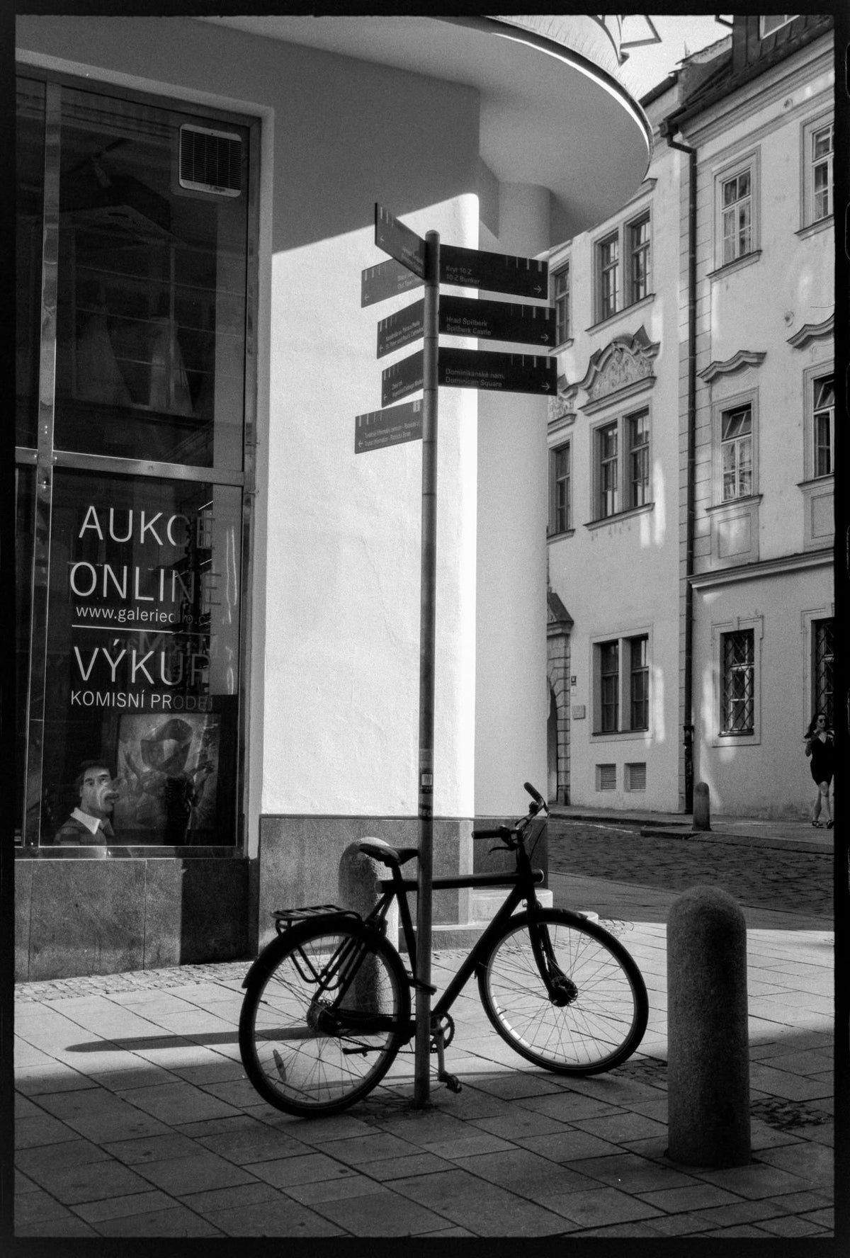 OptiMono 100 - Película ByN 35mm 36exp